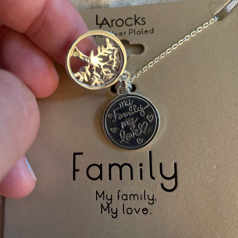Necklace - Picture 2 of 2